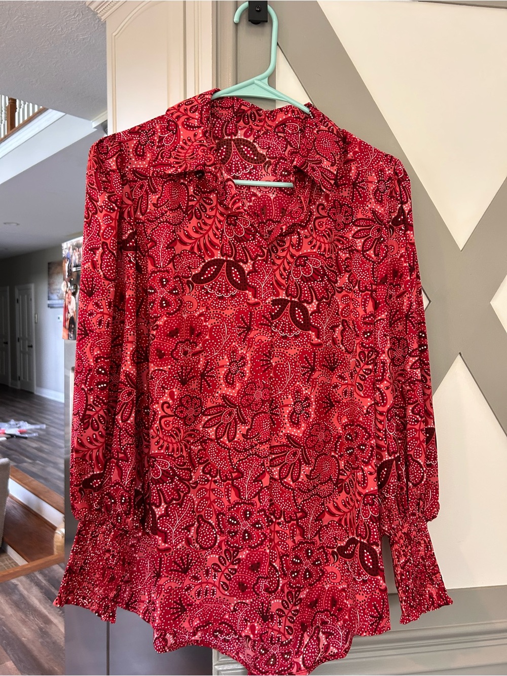 Women's Red Floral Long-Sleeve Blouse